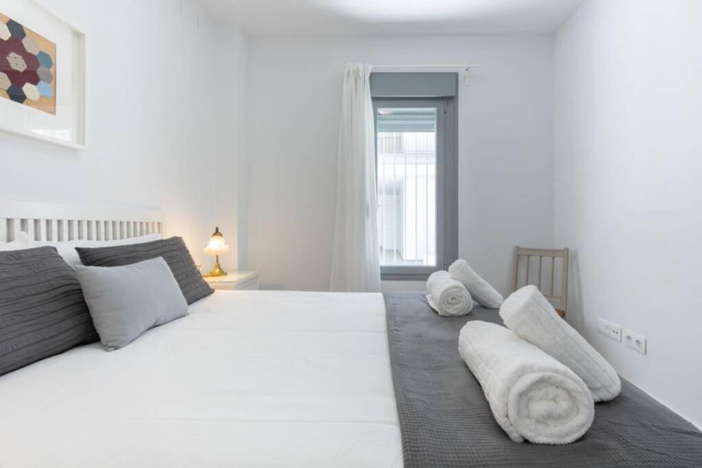 Apartamento Triana Pages Oasis By Valcambre Sevilla Exterior foto