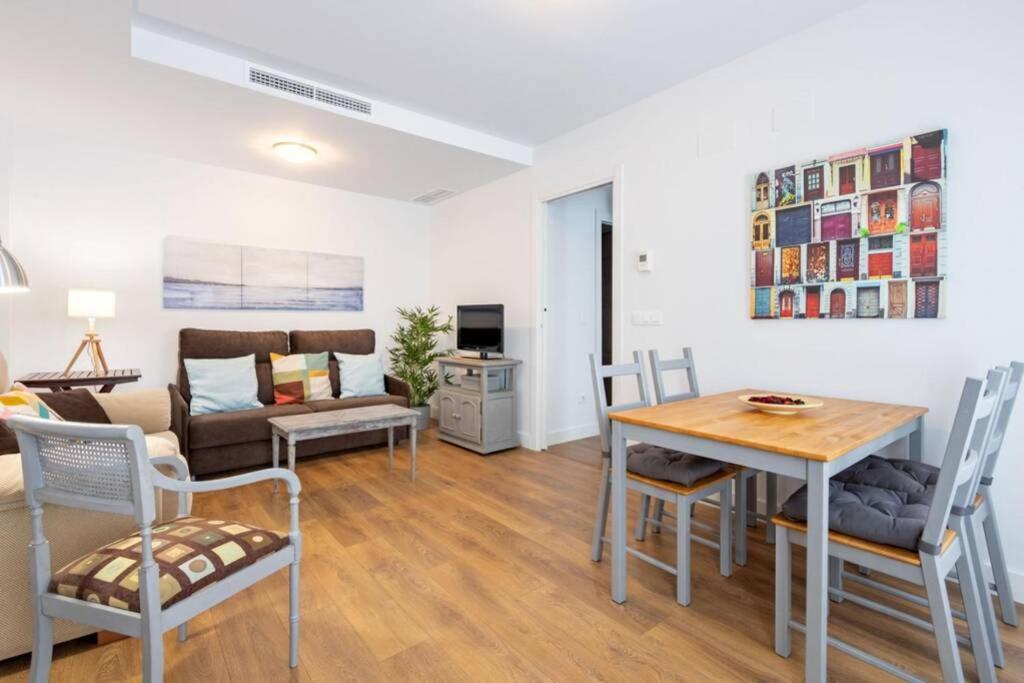 Apartamento Triana Pages Oasis By Valcambre Sevilla Exterior foto